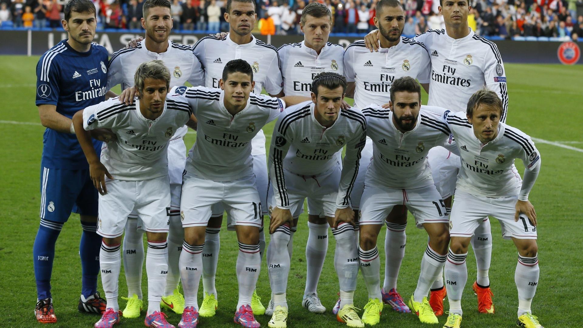 靠谱火力！鲍威尔半场高效输出12分 三分雨5中3助球队奠定胜局